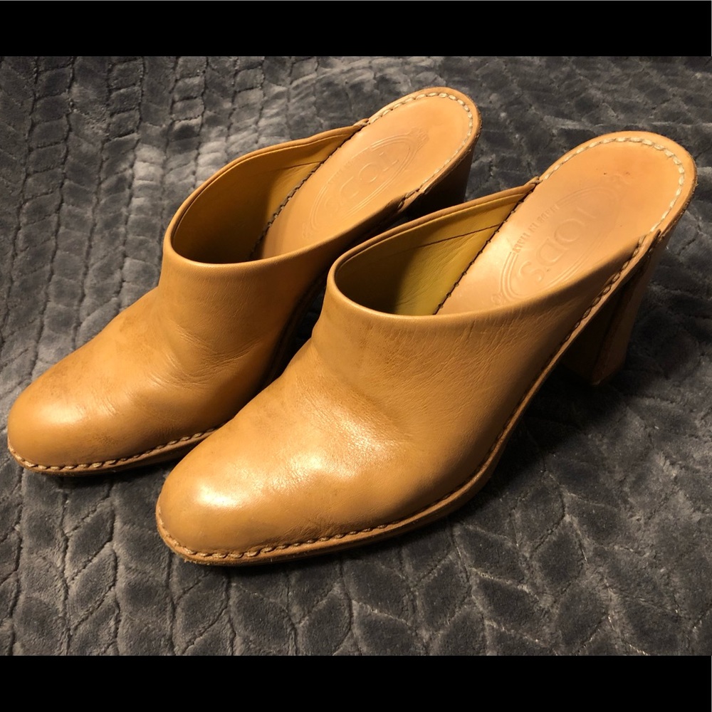 Tod’s Leather Mules